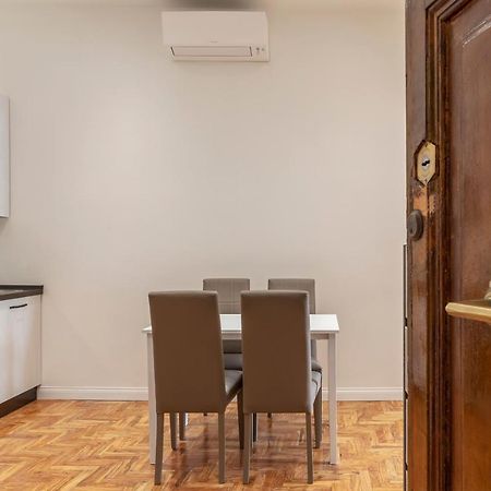 Rione Prati Elegant Apartment With Balcony Рим Экстерьер фото