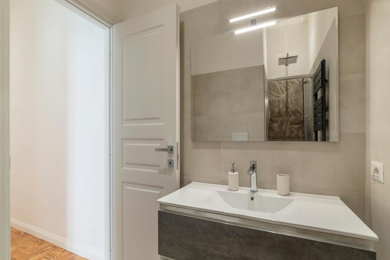 Rione Prati Elegant Apartment With Balcony Рим Экстерьер фото